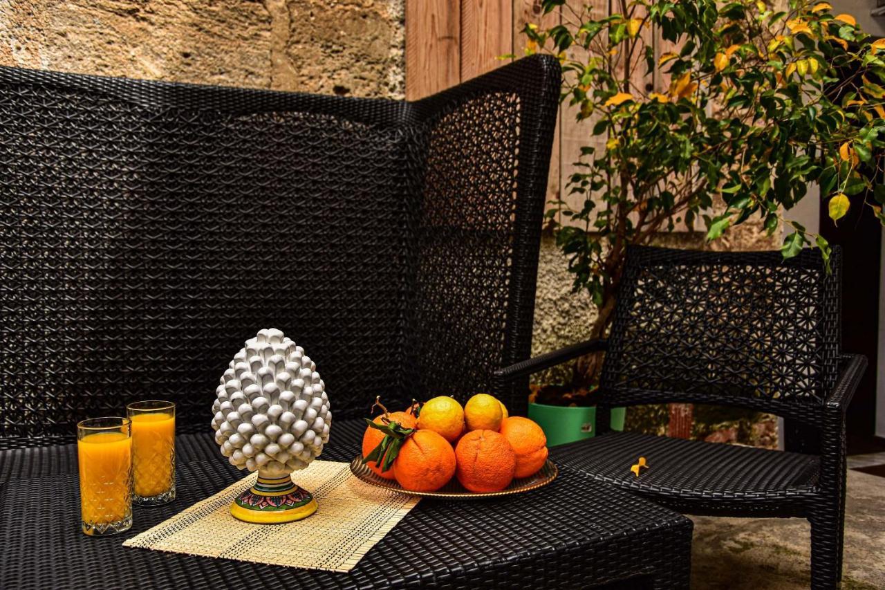 Abside Suite & Spa Palermo Exteriör bild